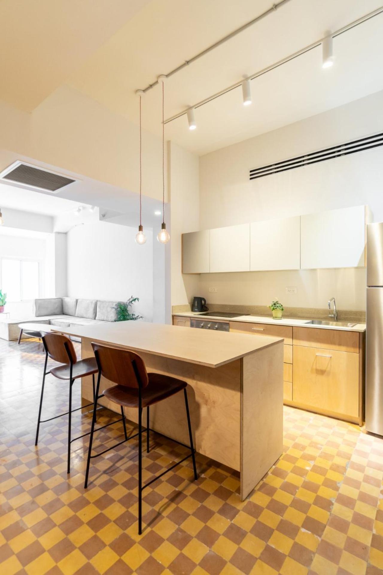 12 In Derech Jaffa Apartment