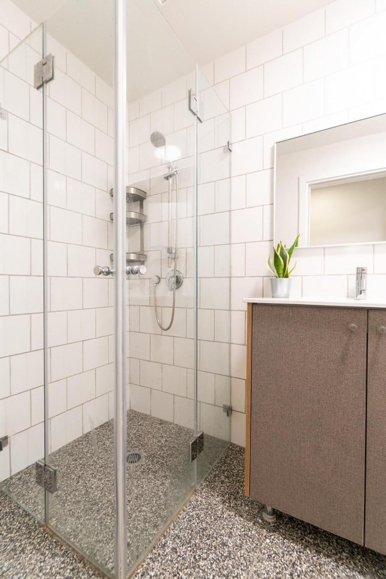 12 In Derech Jaffa Apartment *